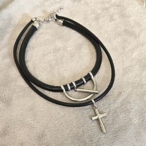 #573 Silver and Black Tone Cross Pendant Necklace